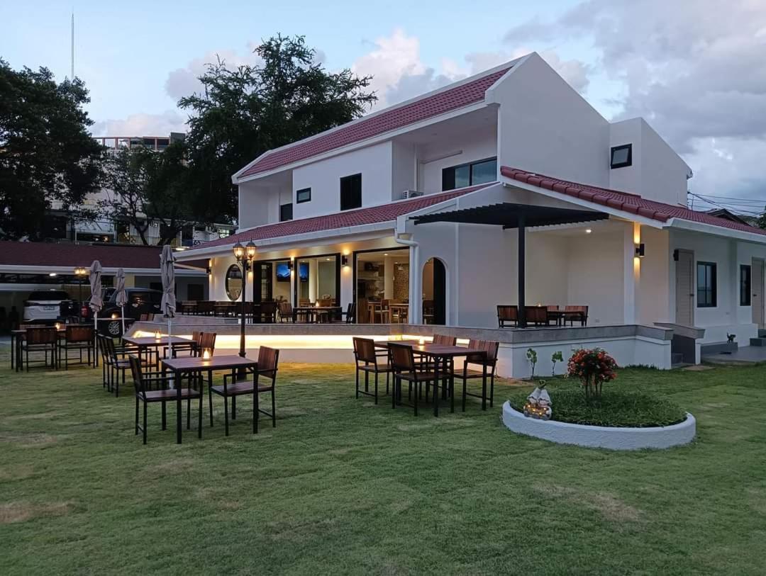 Hotel The European Chiang Mai Zewnętrze zdjęcie