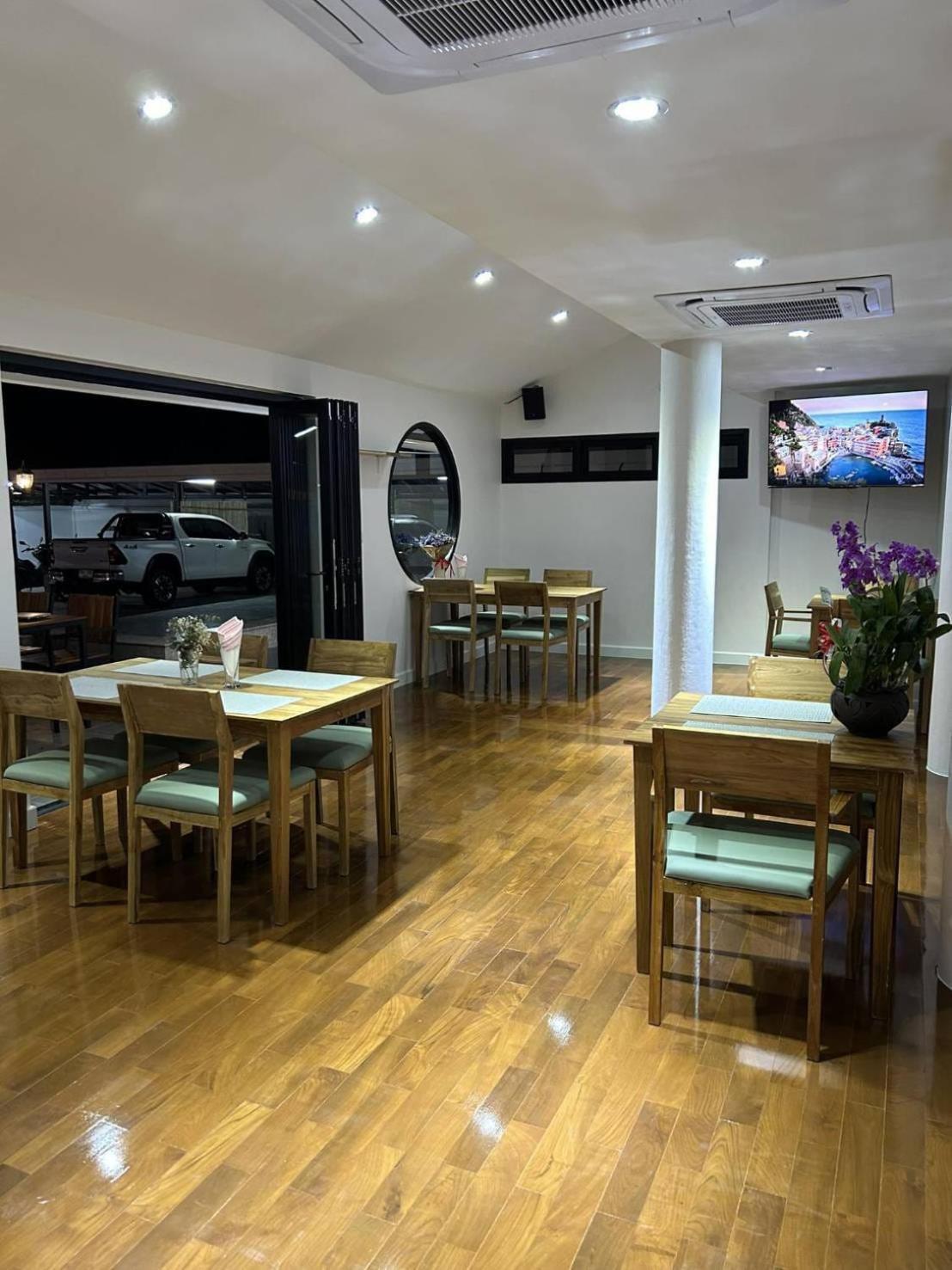 Hotel The European Chiang Mai Zewnętrze zdjęcie
